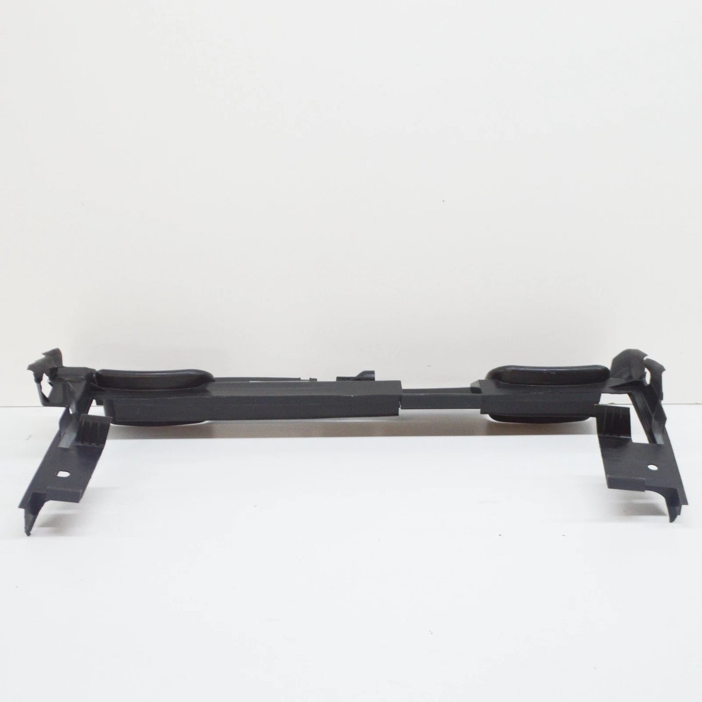 NEW MERCEDES-BENZ C W203 RADIATOR UPPER AIR BAFFLE A2035052730 ORIGINAL