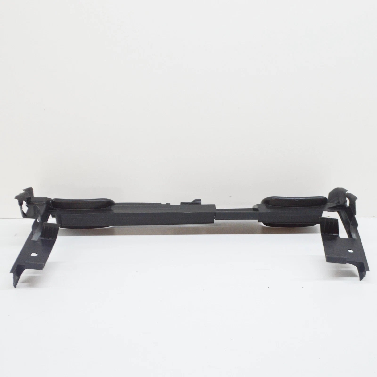 NEW MERCEDES-BENZ C W203 RADIATOR UPPER AIR BAFFLE A2035052730 ORIGINAL