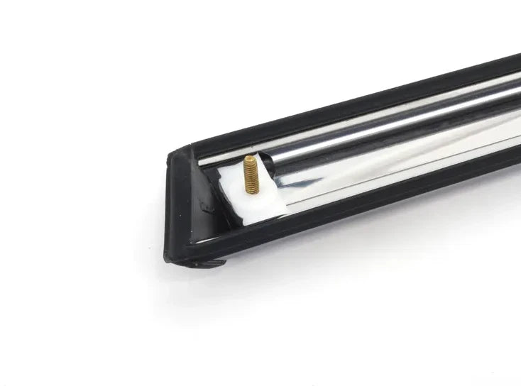 NEW BMW 6 E24 REAR RIGHT FENDER MOLDING 1839134 51131839134 ORIGINAL