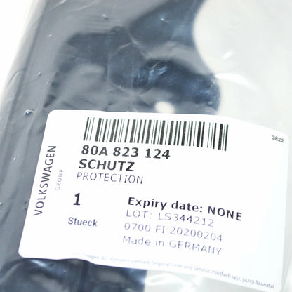 NEW AUDI Q5 80A FRONT BONNET HOOD SEAL CENTER PROTECTION 80A823124 ORIGINAL