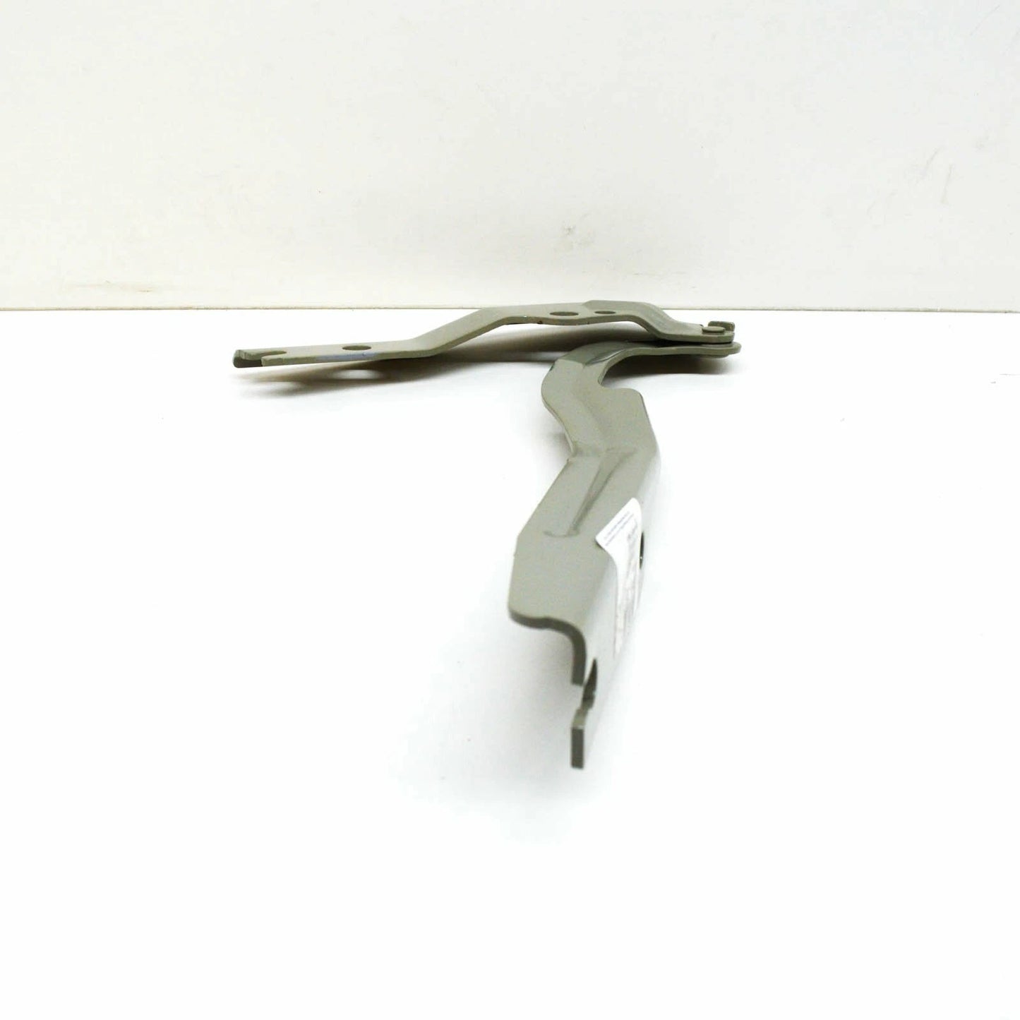 NEW VOLKSWAGEN JETTA A7 FRONT RIGHT BONNET HINGE 17A823302