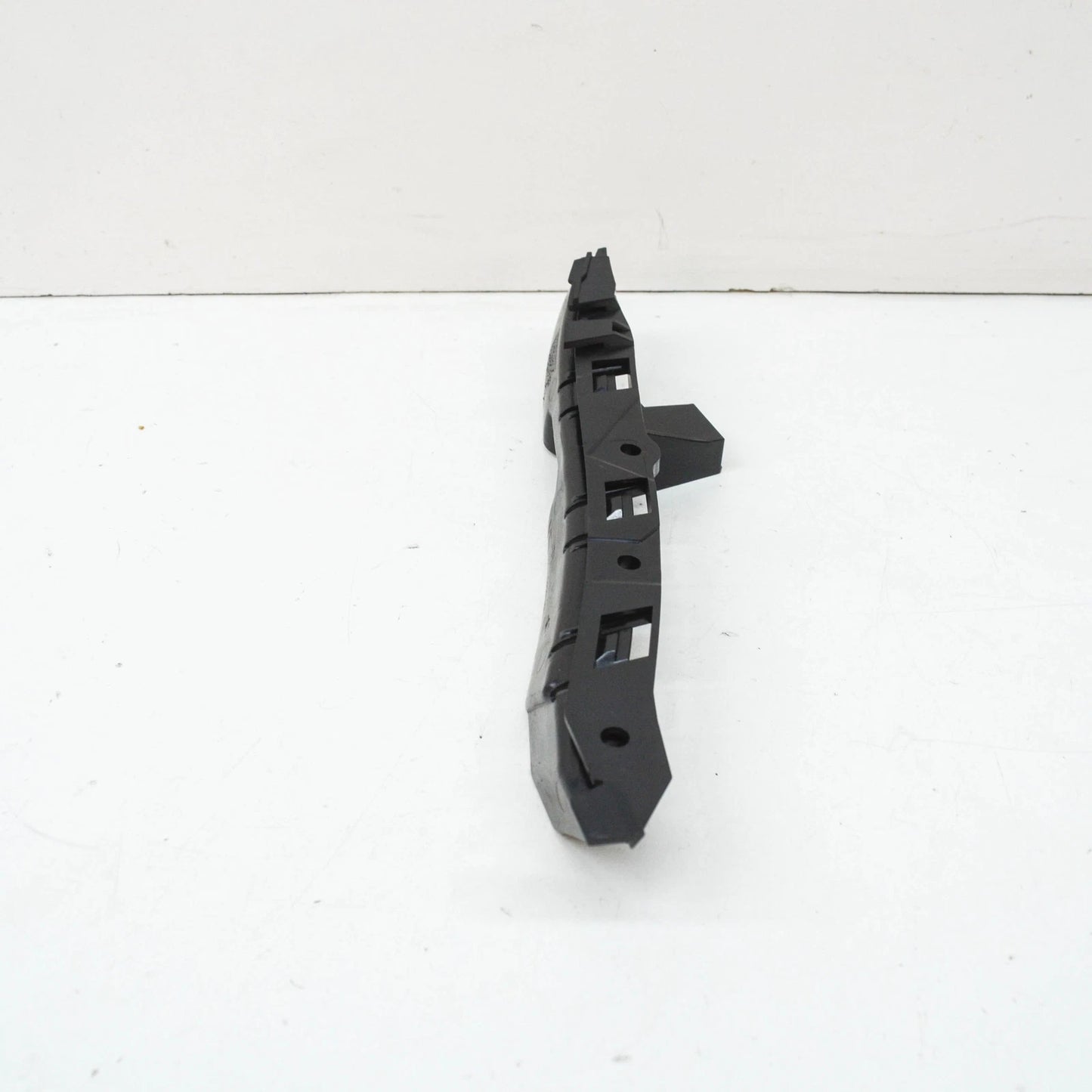 NEW BMW 5 E60 FRONT LEFT BUMPER BRACKET 51117895735 ORIGINAL