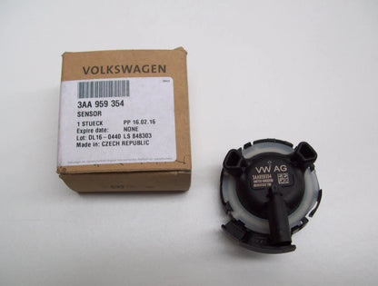 NEW VW PASSAT B7 36 FRONT RIGHT CRASH SENSOR 3AA959354 ORIGINAL