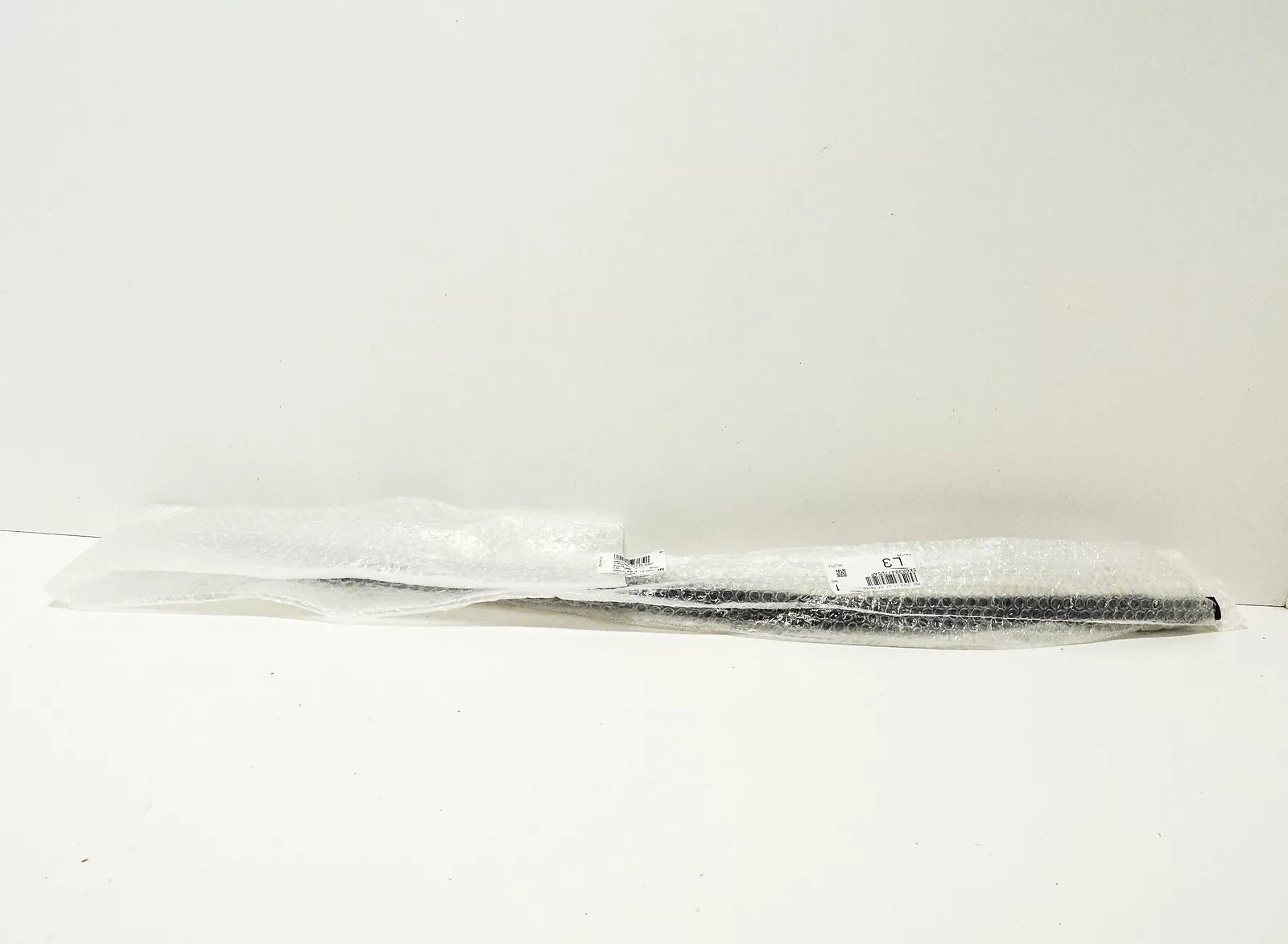 NEW VOLKSWAGEN GOLF MK6 REAR LEFT WINDOW APERTURE SEAL 5K6839477D5AP