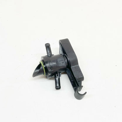 NEW AUDI A6 C6 INTAKE MANIFOLD ADAPTER 079133424S