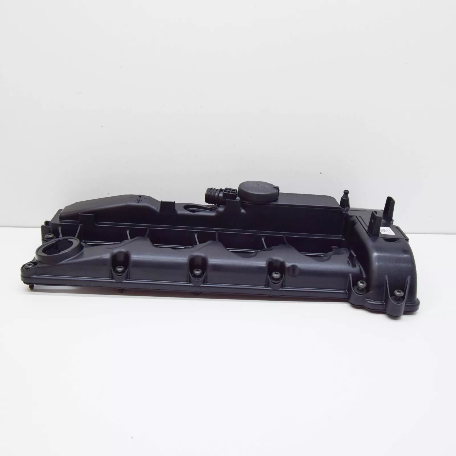 NEW MERCEDES-BENZ C-CLASS W205 VALVE COVER A6510108918 ORIGINAL