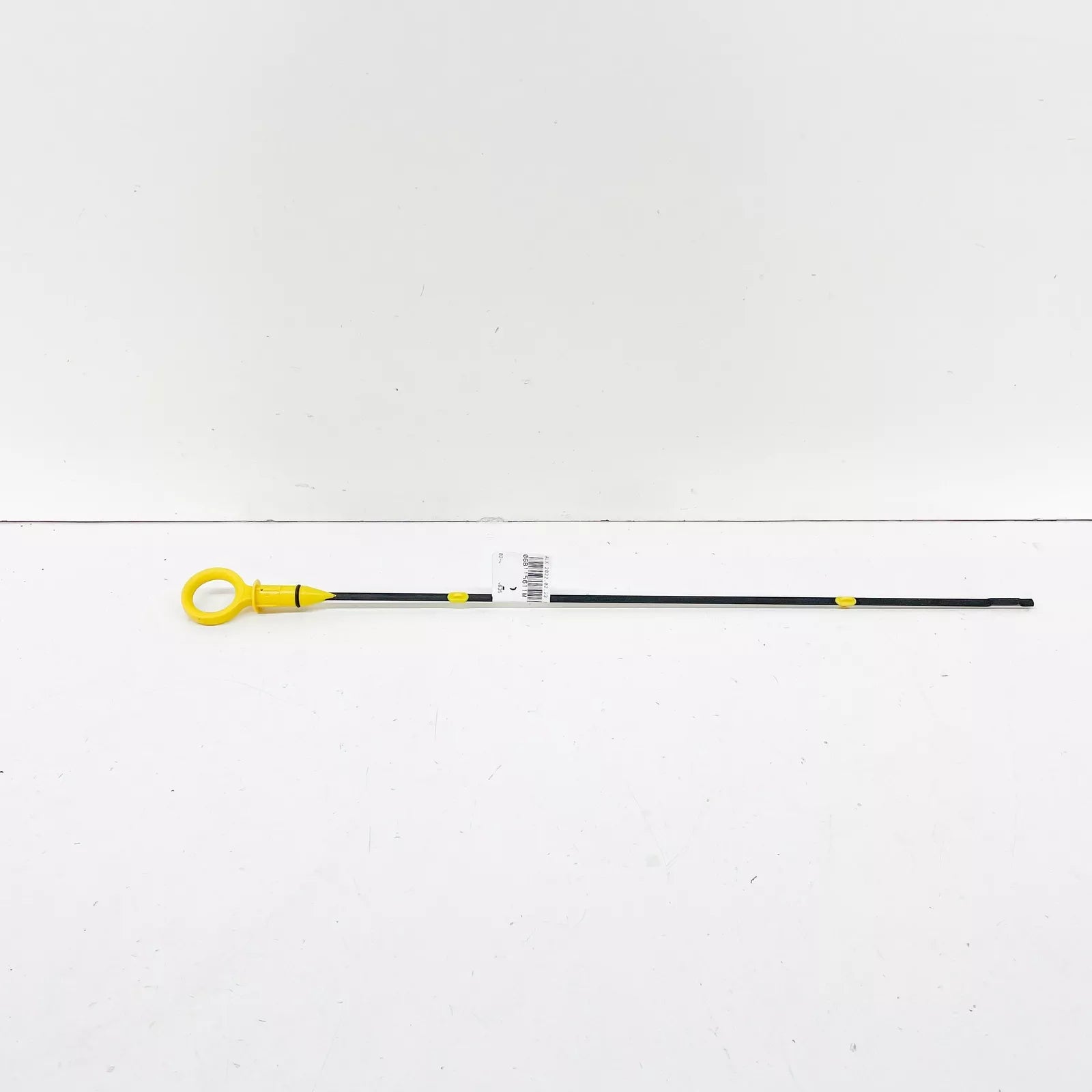 NEW AUDI A4 8E B7 OIL DIPSTICK 06B115611M ORIGINAL