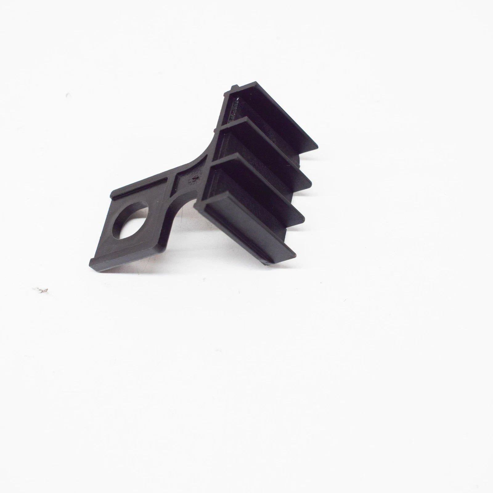 NEW AUDI TT ROADSTER 8J FRONT LEFT FENDER BRACKET 8J0805637 ORIGINAL