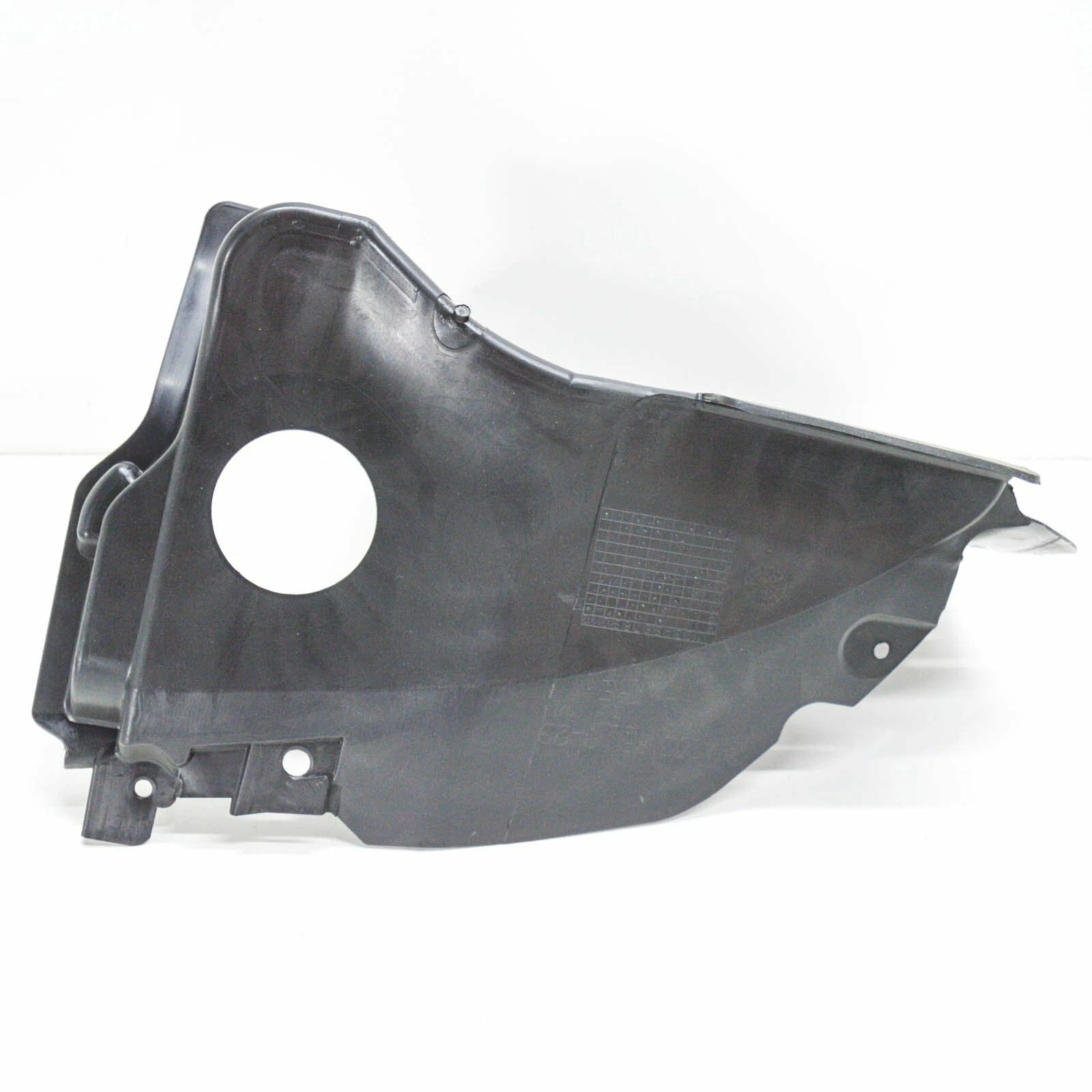 NEW MB C W203 FRONT RIGHT FENDER LINER BOTTOM PART A2038810423