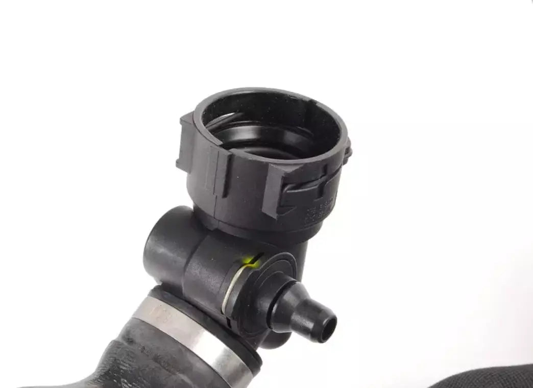 NEW BMW 7 F01, F02 RADIATOR COOLANT HOSE 17127575425 7575425 ORIGINAL