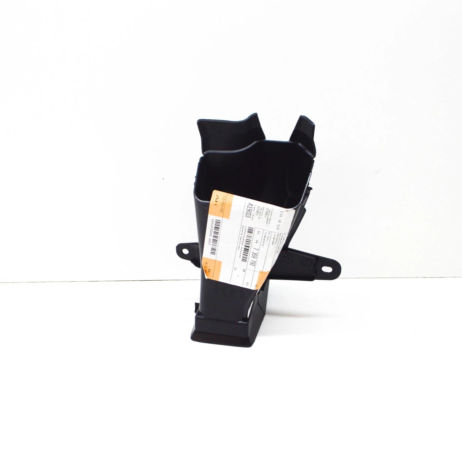 NEW BMW 7 G11 RIGHT BRAKE AIR DUCT 51747359792 7359792 2016 ORIGINAL