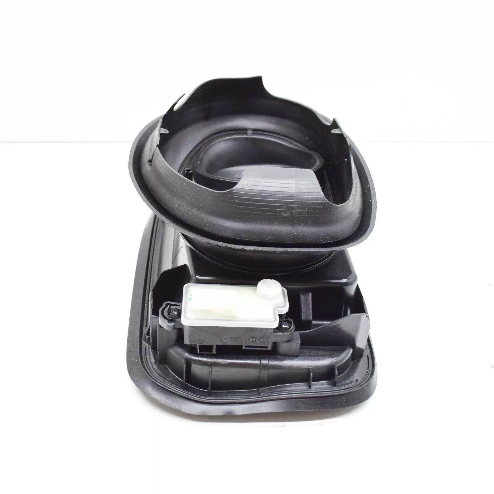 NEW BMW 7 G12 FUEL TANK FLAP COVER POT 51177358677 ORIGINAL