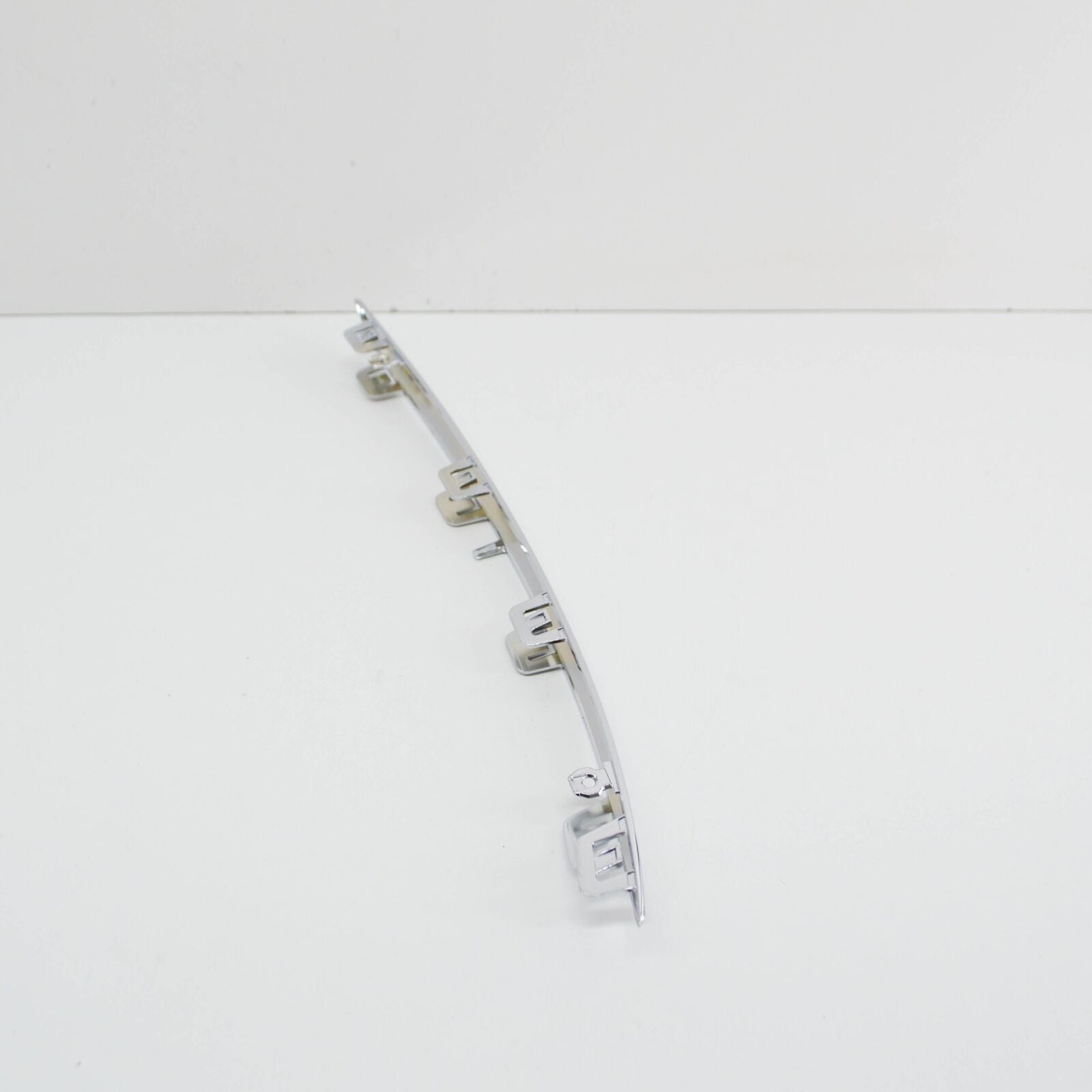 NEW MERCEDES-BENZ C W205 RIGHT REAR BUMPER CHROME TRIM A2058850621 ORIGINAL