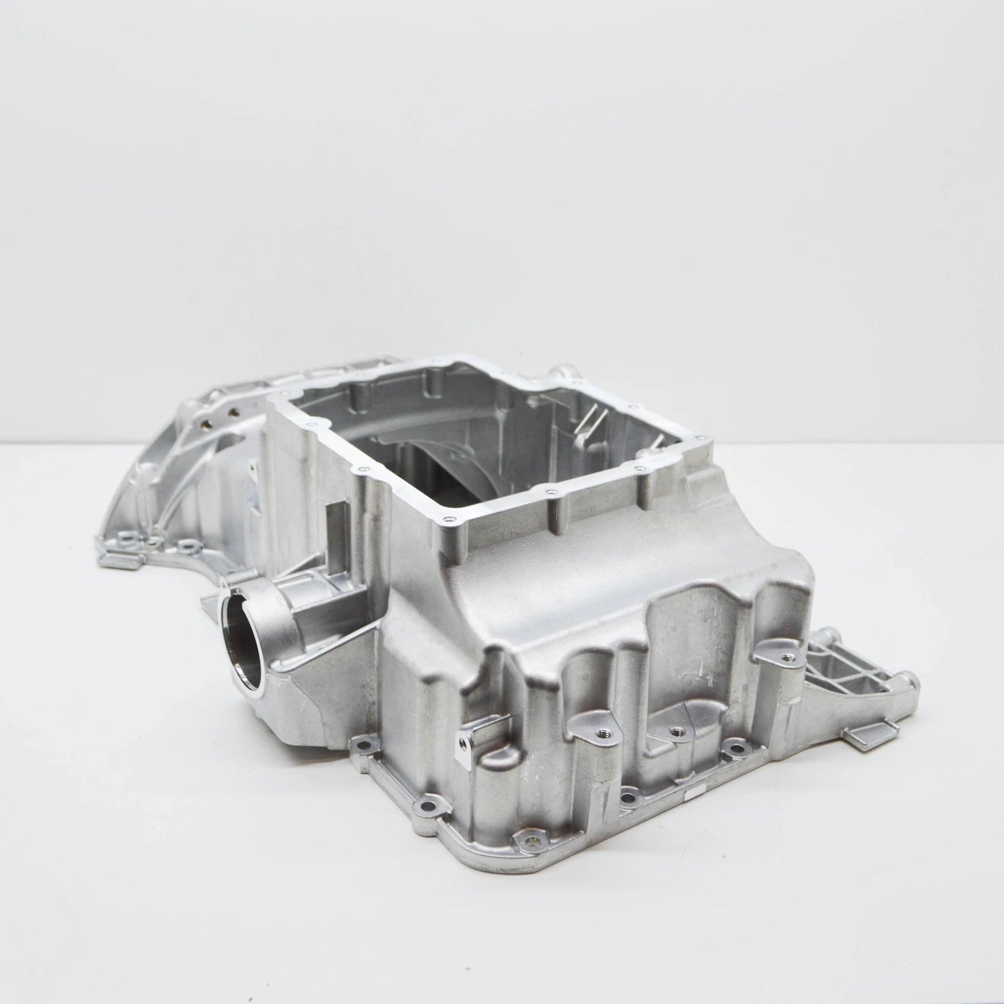 NEW MERCEDES-BENZ GLC X253 OIL SUMP PAN A2640142000 ORIGINAL