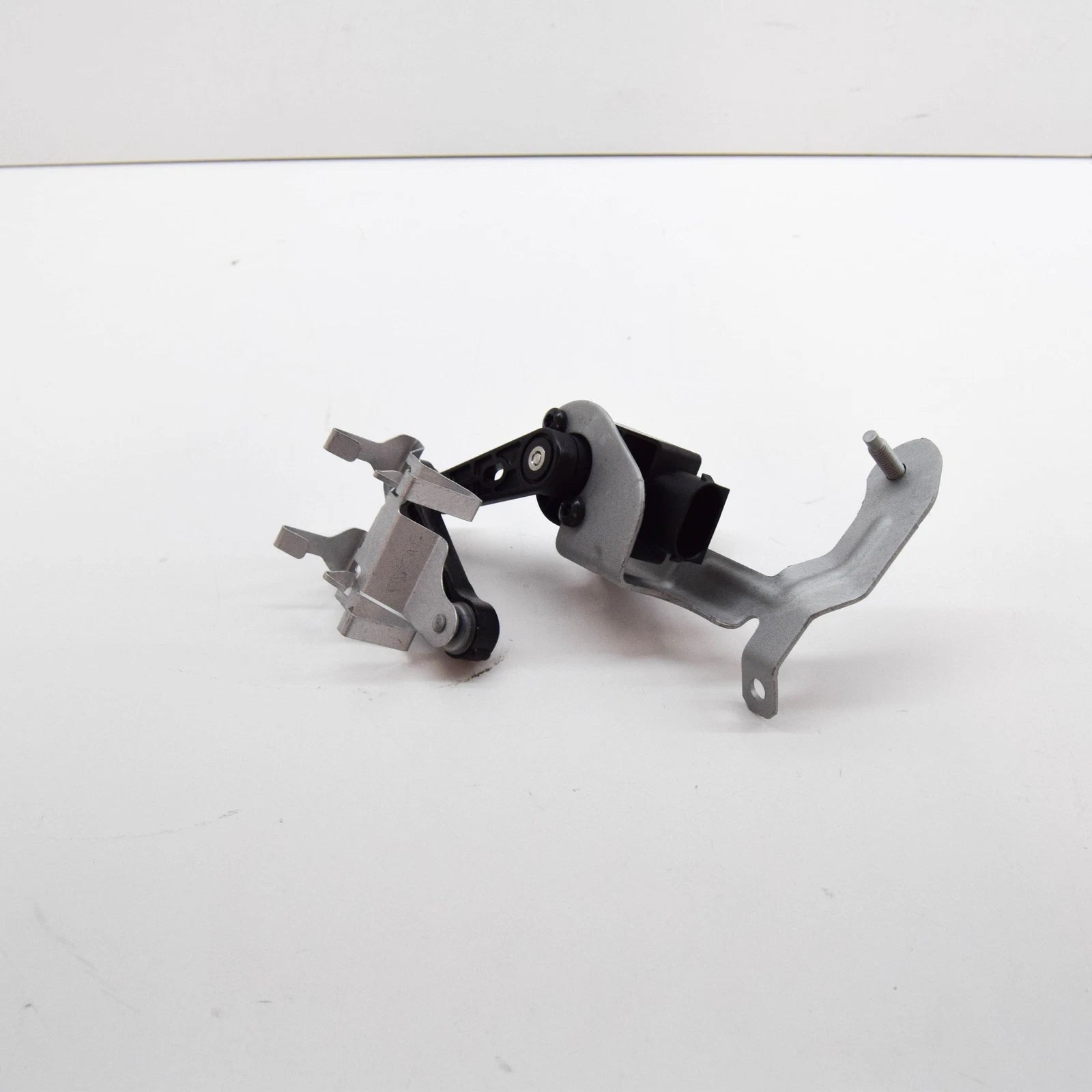 NEW MERCEDES-BENZ E W213 REAR LEFT HEIGHT LEVEL SENSOR A2139056707 ORIGINAL