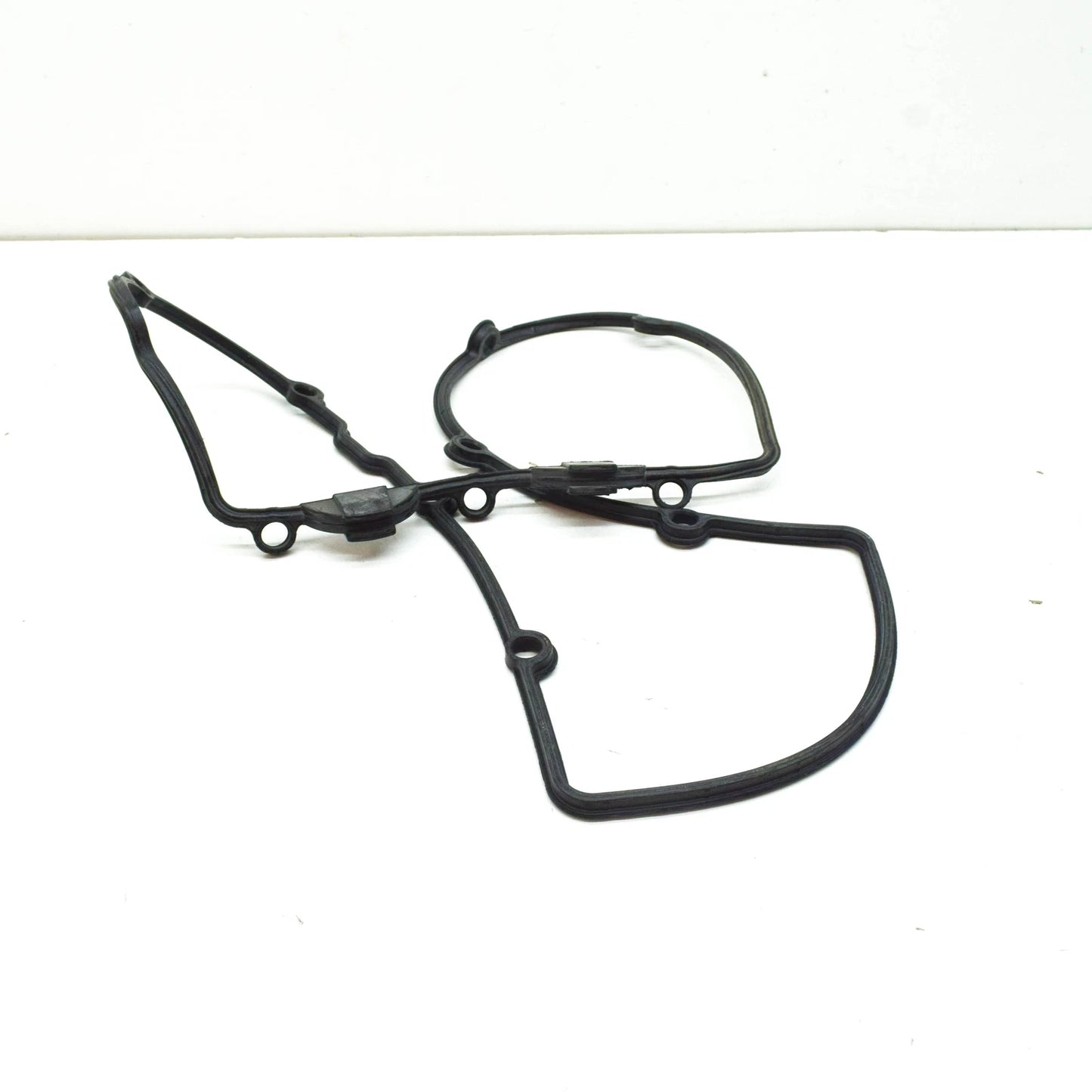 NEW BMW 7 E65 CYLINDER HEAD COVER GASKET 11122248372 ORIGINAL