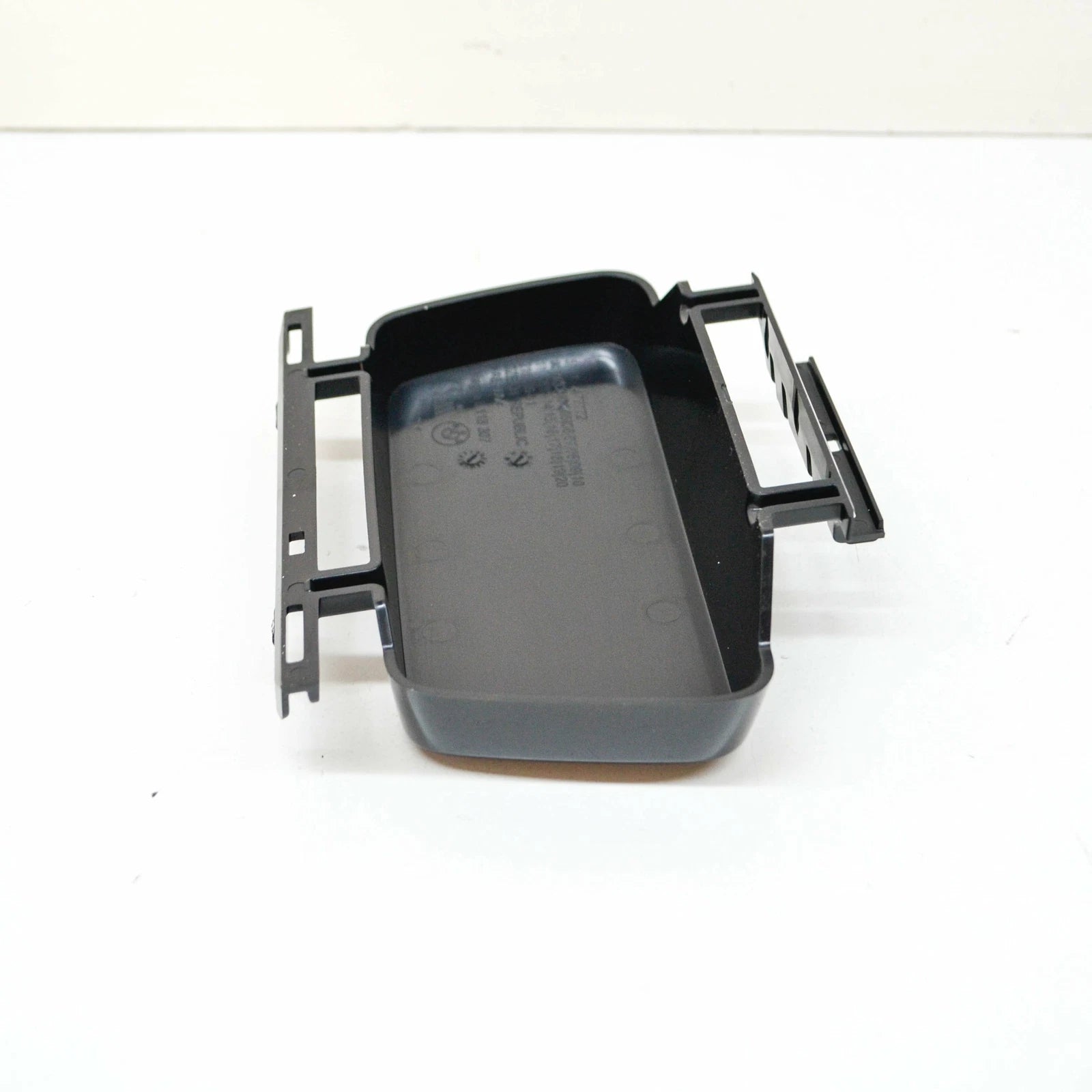 NEW BMW 1 F40 M FRONT BUMPER CENTER GRILLE COVER 7477772 51117477772 ORIGINAL