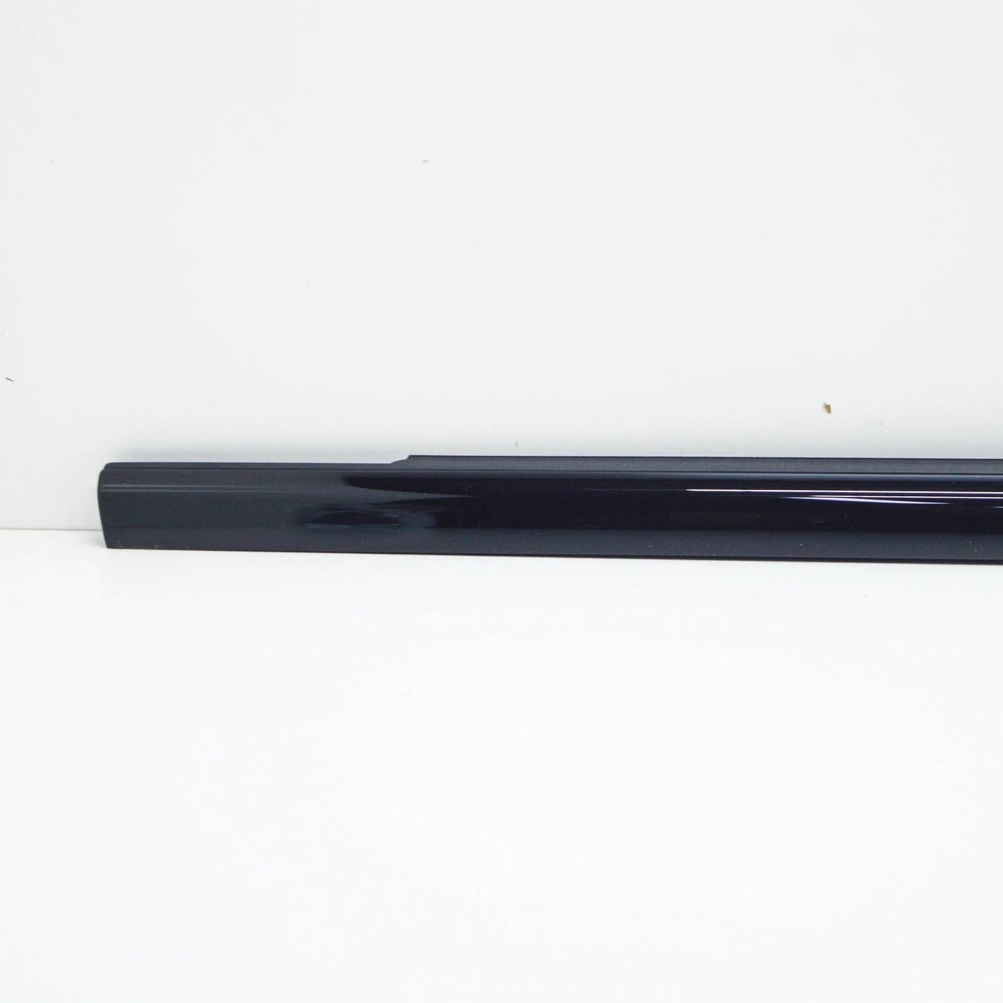 NEW MERCEDES-BENZ GLE W167 FRONT RIGHT DOOR WINDOW MOLDING A1677200801