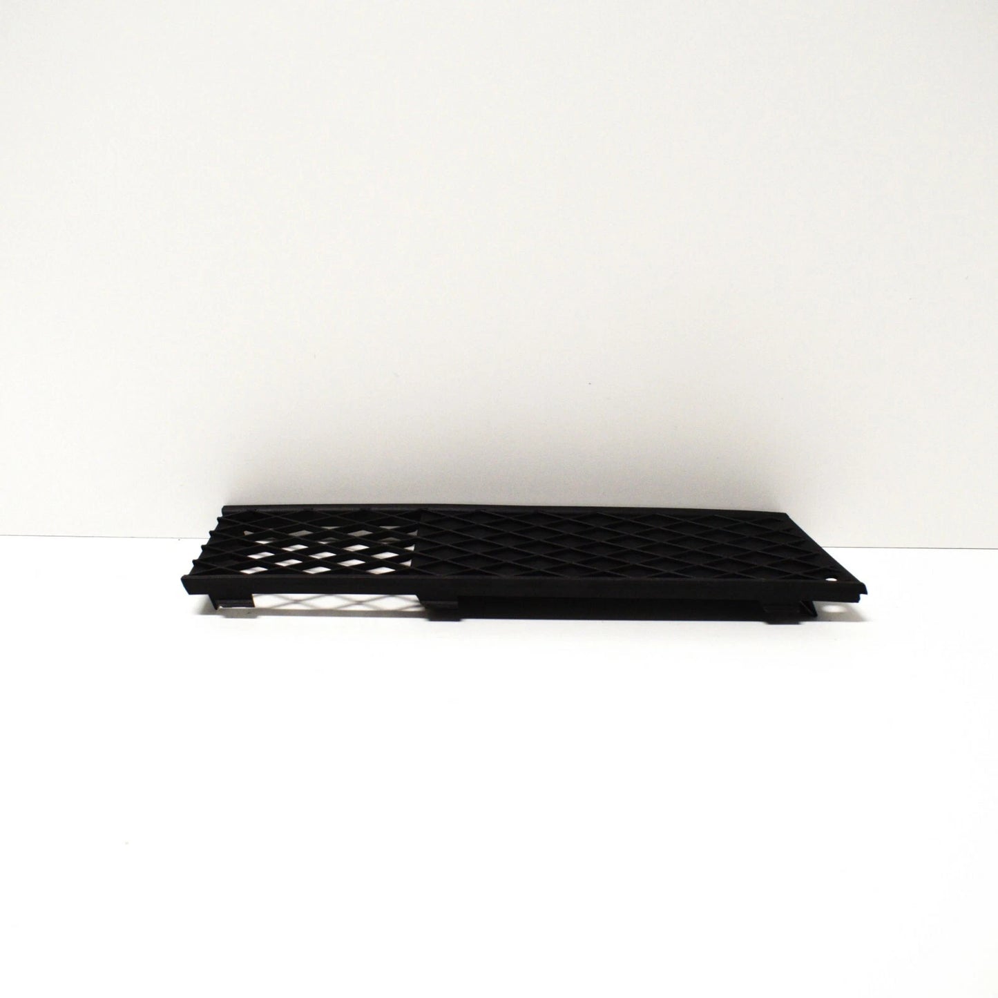 NEW BMW 7 F01 F02 F04 FRONT BUMPER LOWER RIGHT GRILLE 51117186506 ORIGINAL