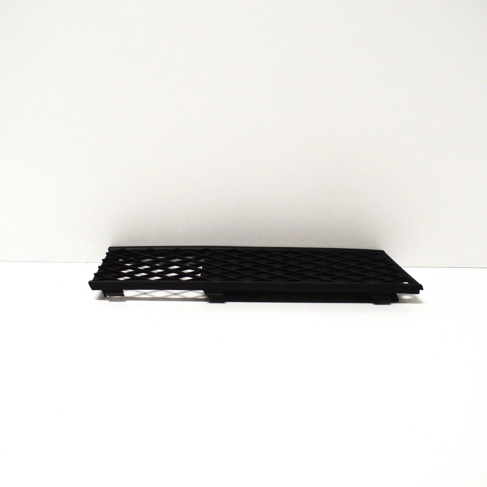 NEW BMW 7 F01 F02 F04 FRONT BUMPER LOWER RIGHT GRILLE 51117186506 ORIGINAL