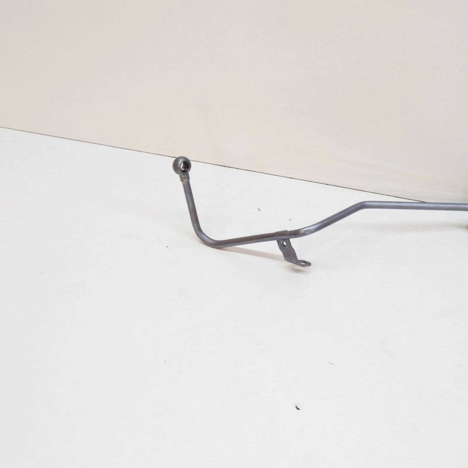 NEW MERCEDES-BENZ E W211 TRANSMISSION RIGHT OIL LINE A2112700396 ORIGINAL