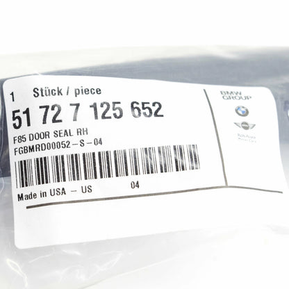 NEW BMW Z4 ROADSTER E85 FRONT RIGHT DOOR WEATHERSTRIP 51727125652 ORIGINAL