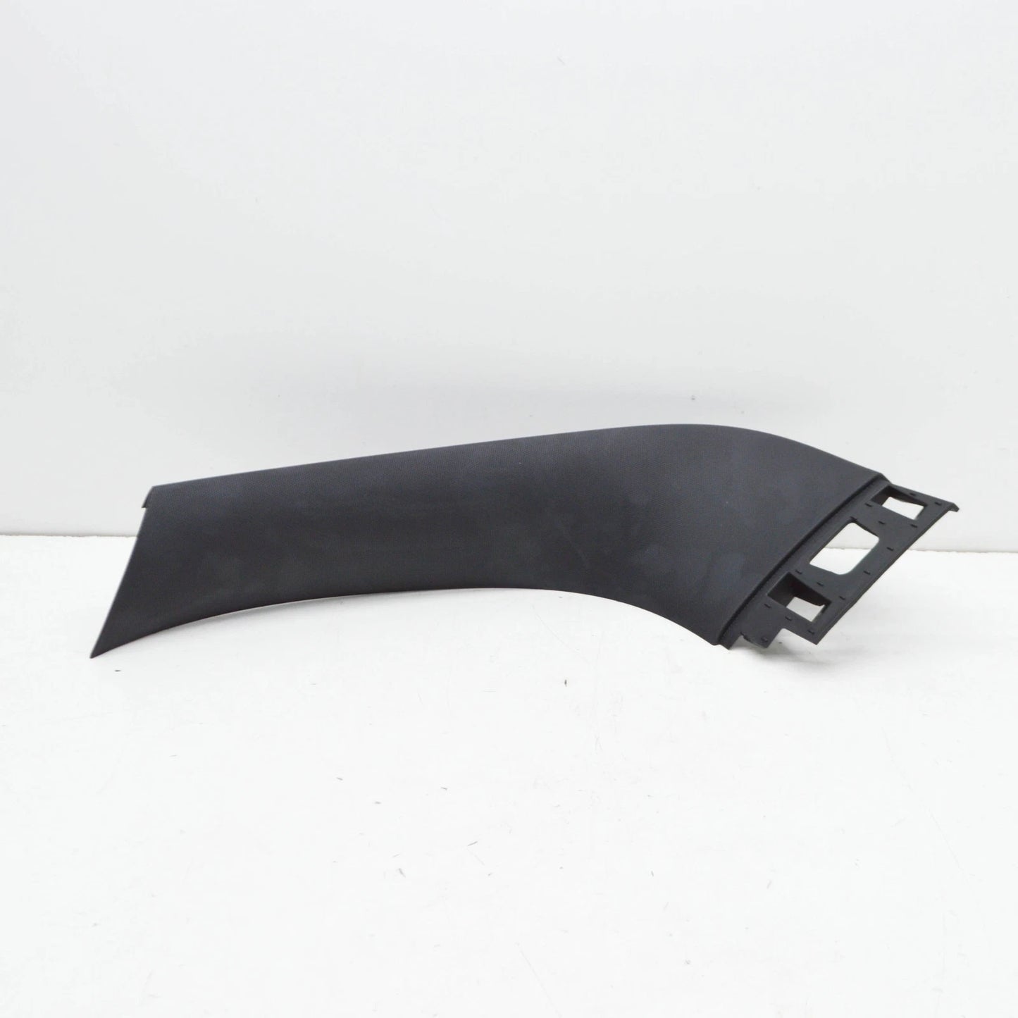 NEW BMW X5 G05 CENTRE RIGHT TAILGATE PANEL TRIM 51497442972 ORIGINAL