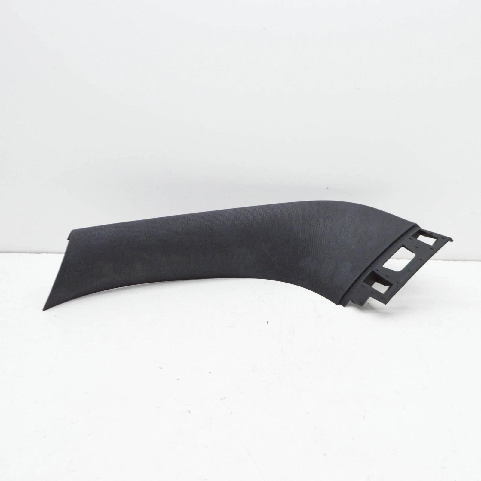 NEW BMW X5 G05 CENTRE RIGHT TAILGATE PANEL TRIM 51497442972 ORIGINAL