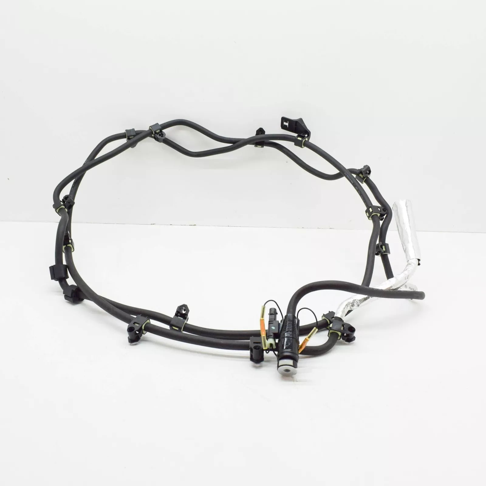 NEW MERCEDES-BENZ ML W166 ADDITIVE LINE WITH HEATING ELEMENT A1664700424