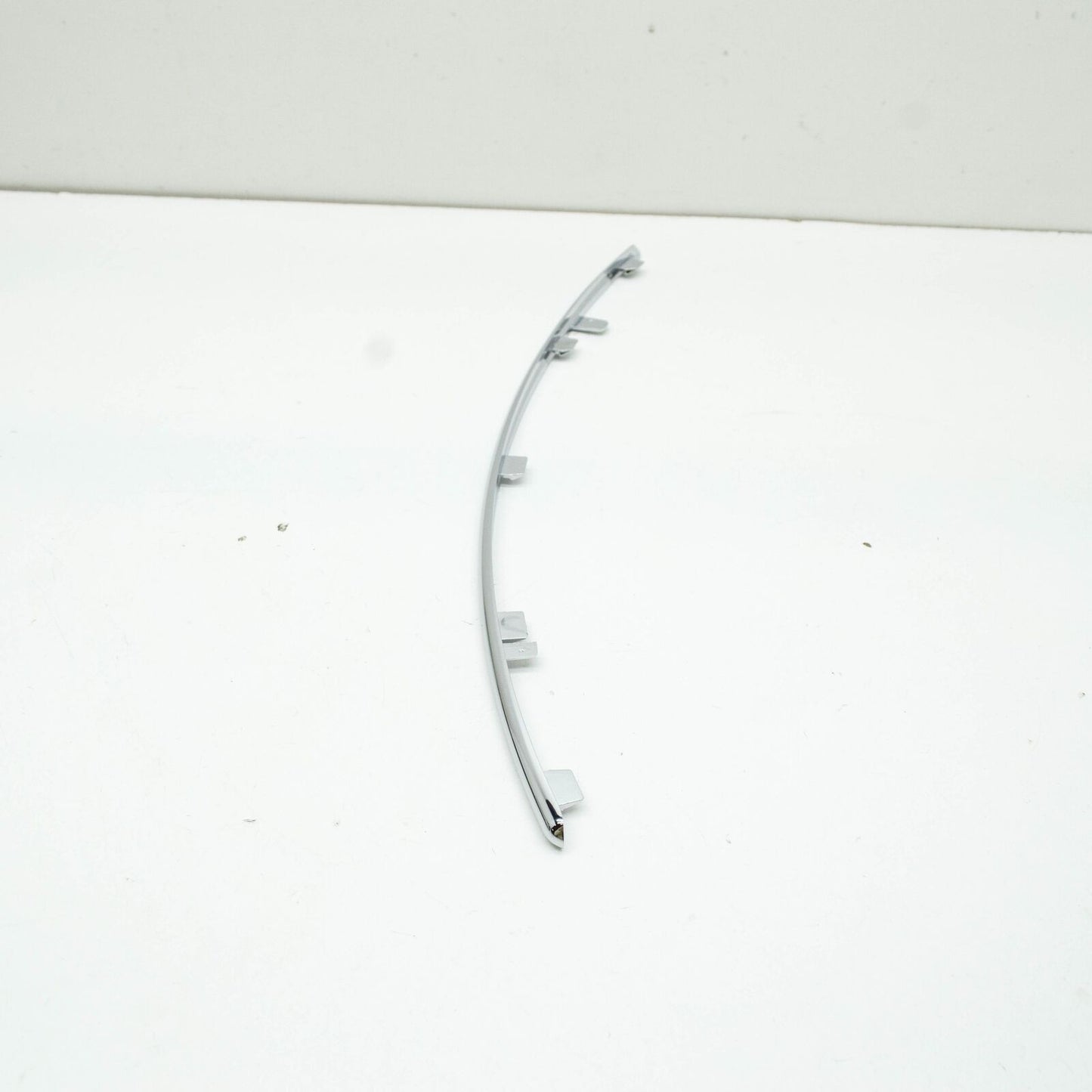 NEW MERCEDES-BENZ E-CLASS W212 FRONT RIGHT GRILLE CHROME TRIM A2128853021