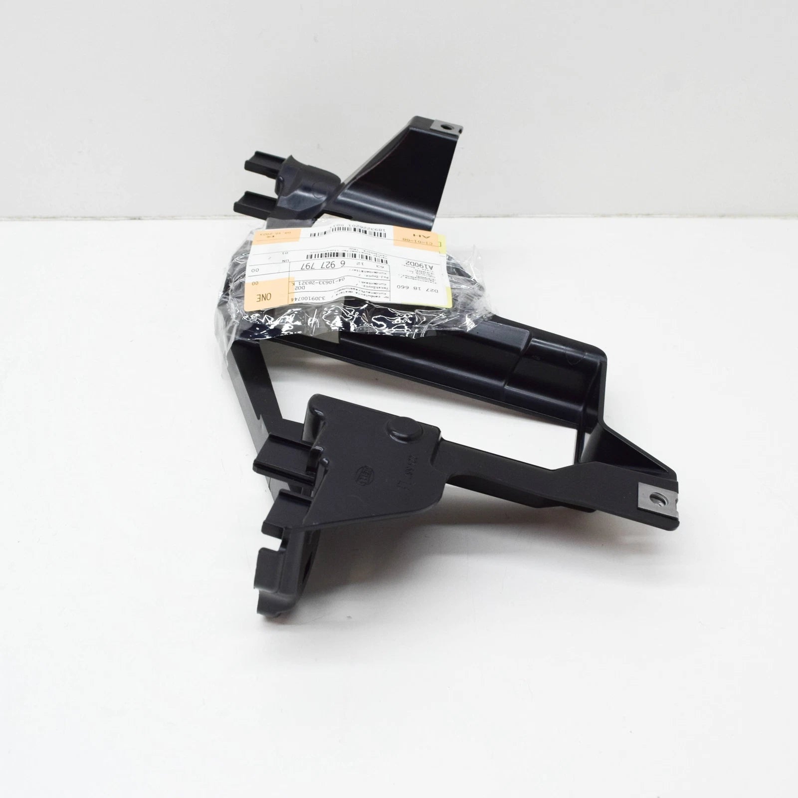 NEW BMW X5 E53 FRONT LEFT HEADLIGHT BRACKET 63126927797 6927797 ORIGINAL