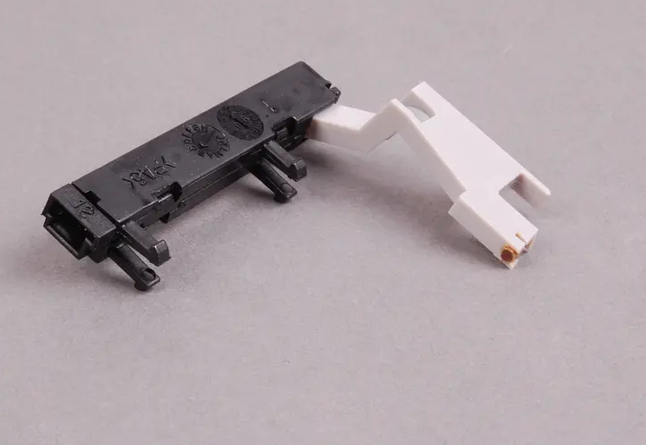 NEW MERCEDES-BENZ S W220 FRONT LEFT DOOR PANEL LAMP A2208200321 ORIGINAL