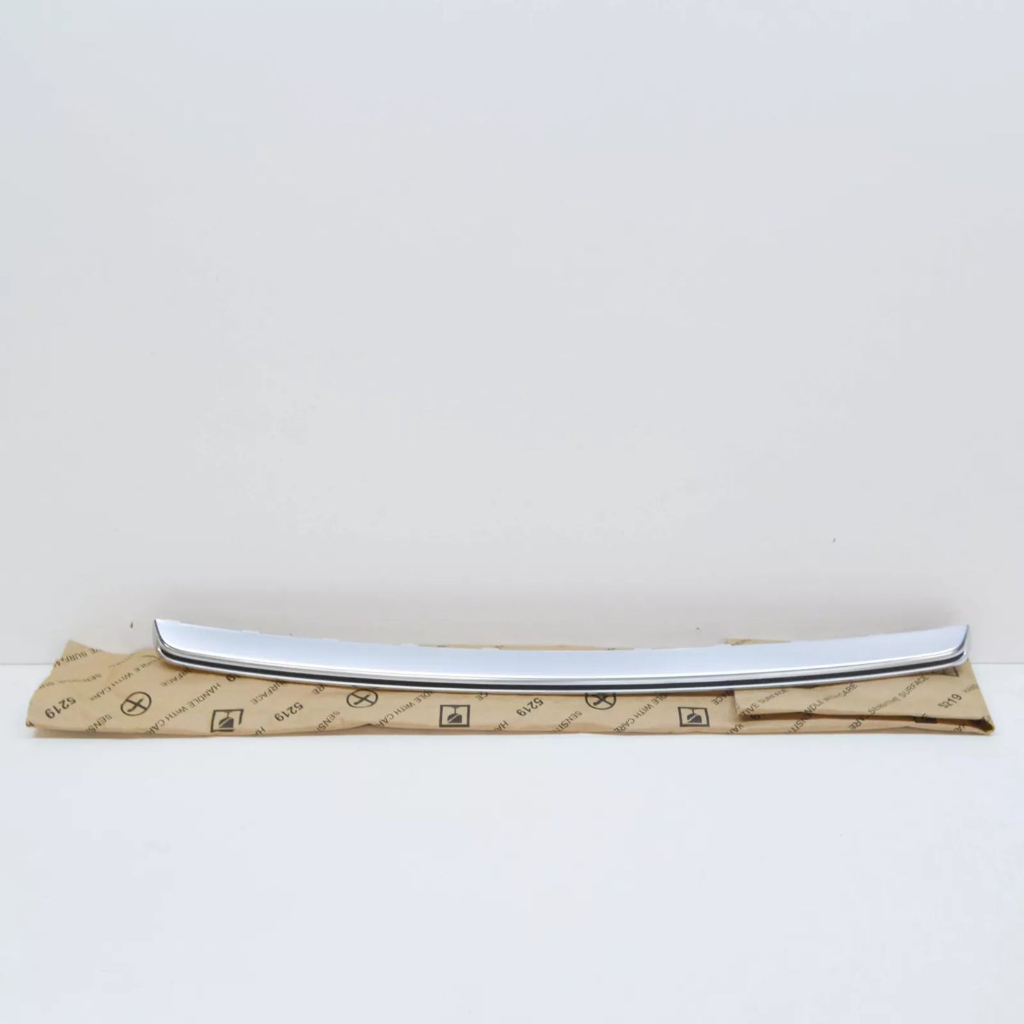 NEW AUDI S6 C7 REAR DIFFUSER STRIP ALUMINIUM 4G08077913Q7 2013