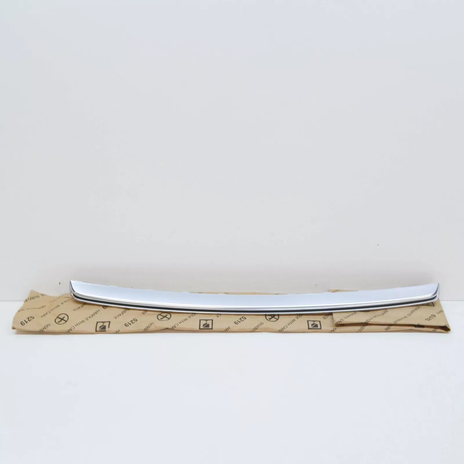 NEW AUDI S6 C7 REAR DIFFUSER STRIP ALUMINIUM 4G08077913Q7 2013