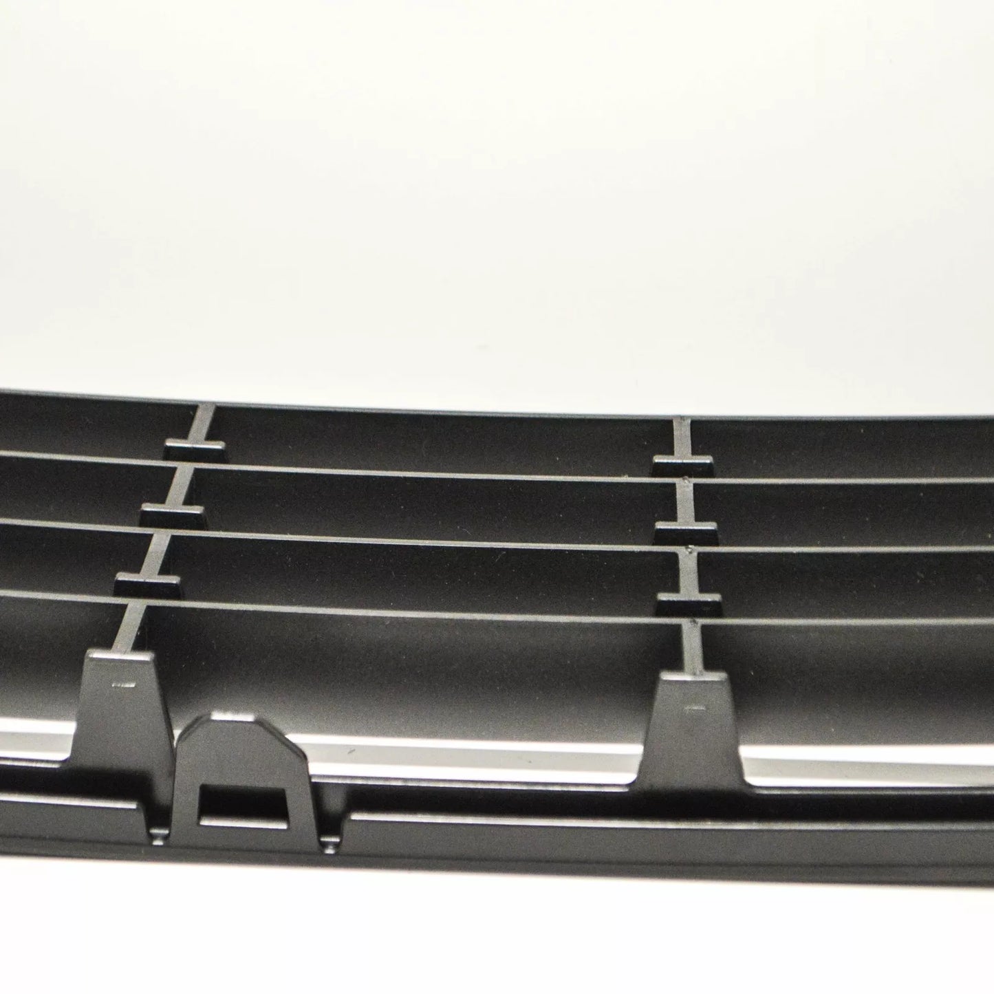 NEW VOLKSWAGEN EOS FRONT BUMPER LOWER GRILLE 1Q0853671DRYP ORIGINAL