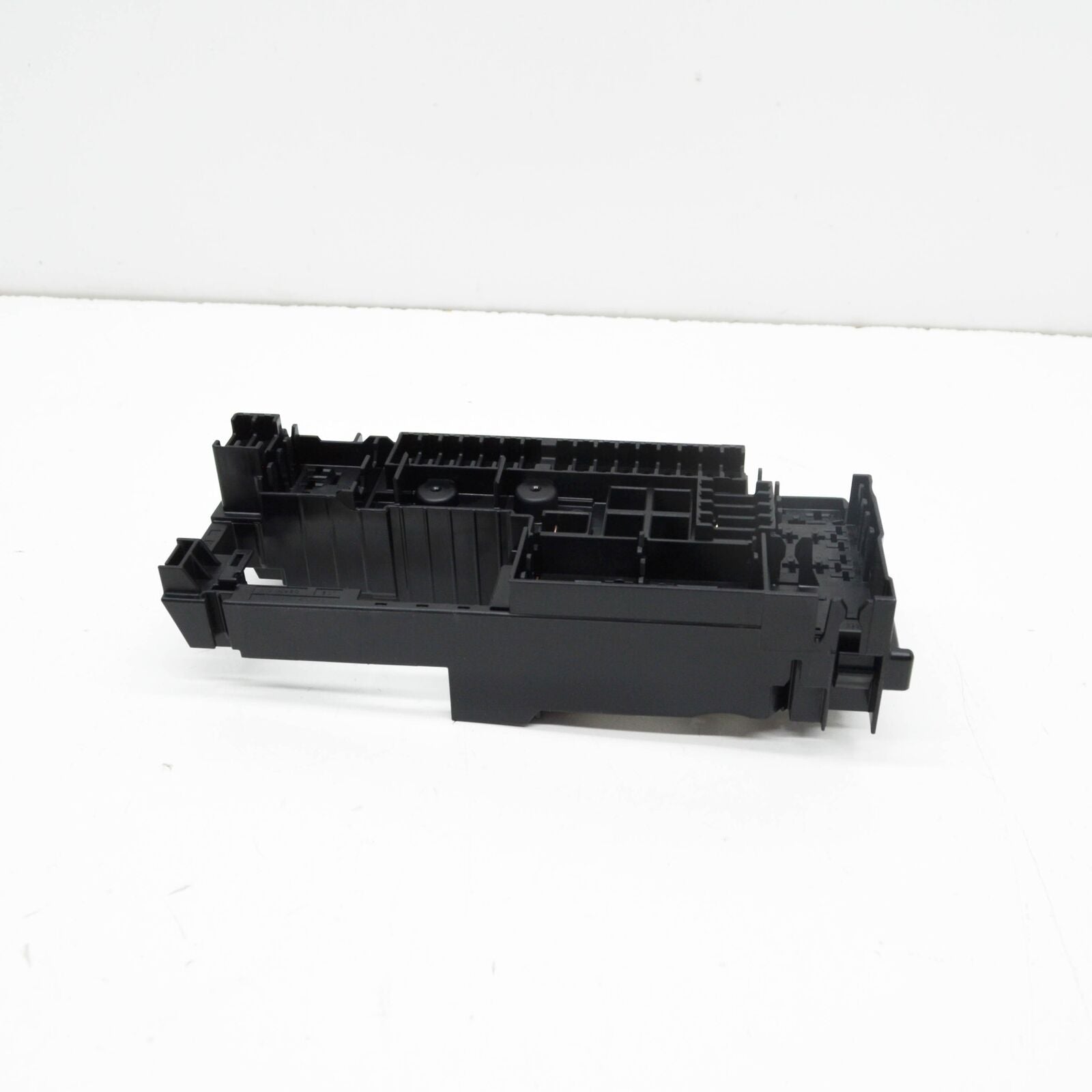 NEW VOLKSWAGEN POLO AW FUSE RELAY BOX 2Q0941828E ORIGINAL
