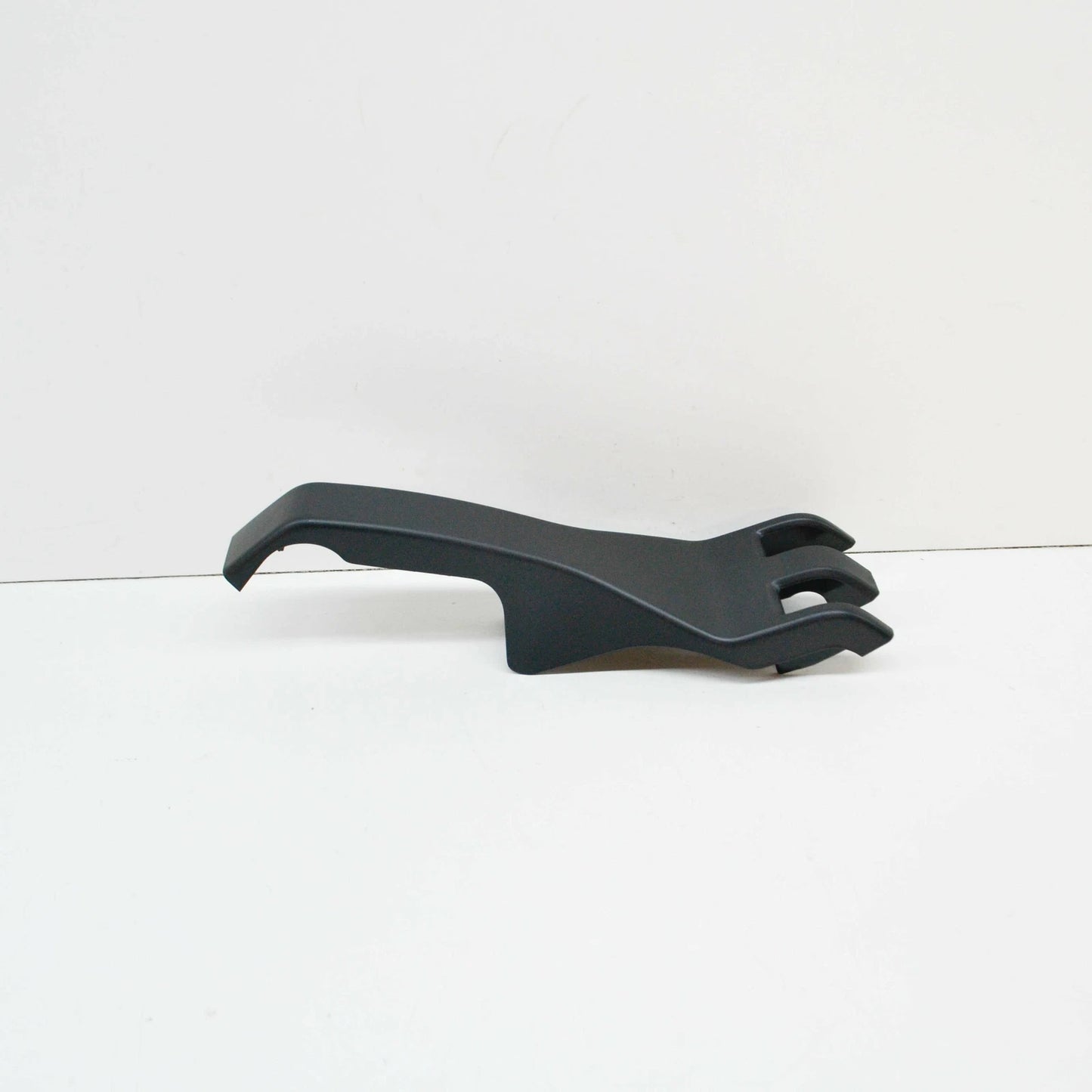 NEW VOLKSWAGEN BEETLE A5 REAR CENTER SEAT COVER TRIM 1K8885879A82V