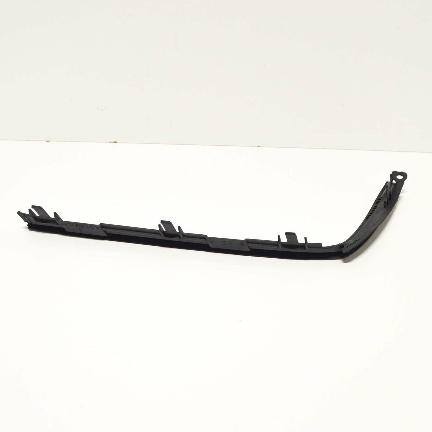 NEW MERCEDES-BENZ C W202 RIGHT SIDE HEADLIGHT SEAL A2028261280 ORIGINAL