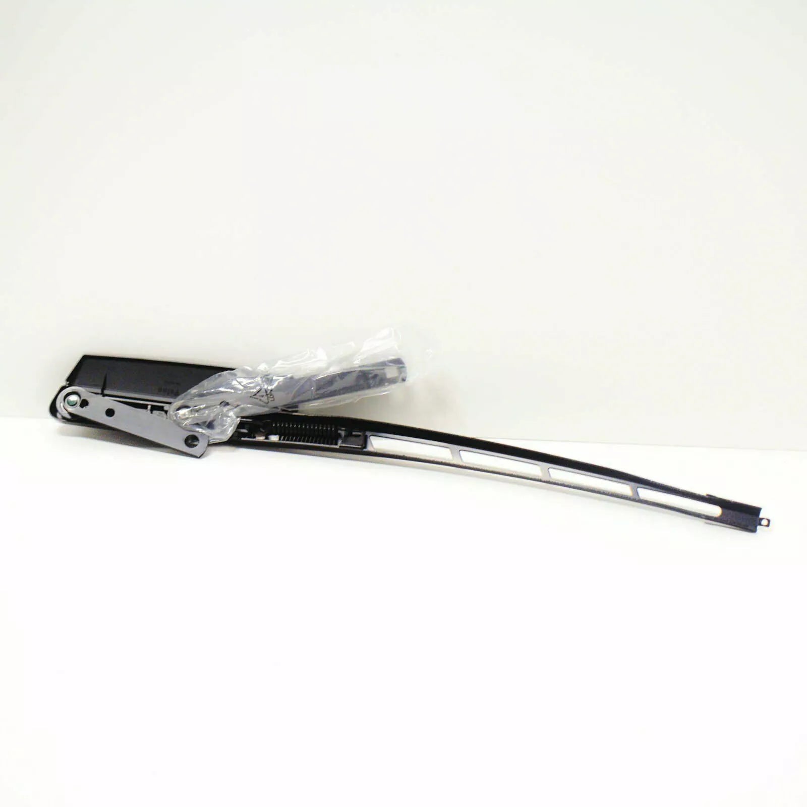 AUDI Q7 FRONT PASSENGER SIDE WINDOW WIPER ARM RHD 4L2955407B NEW