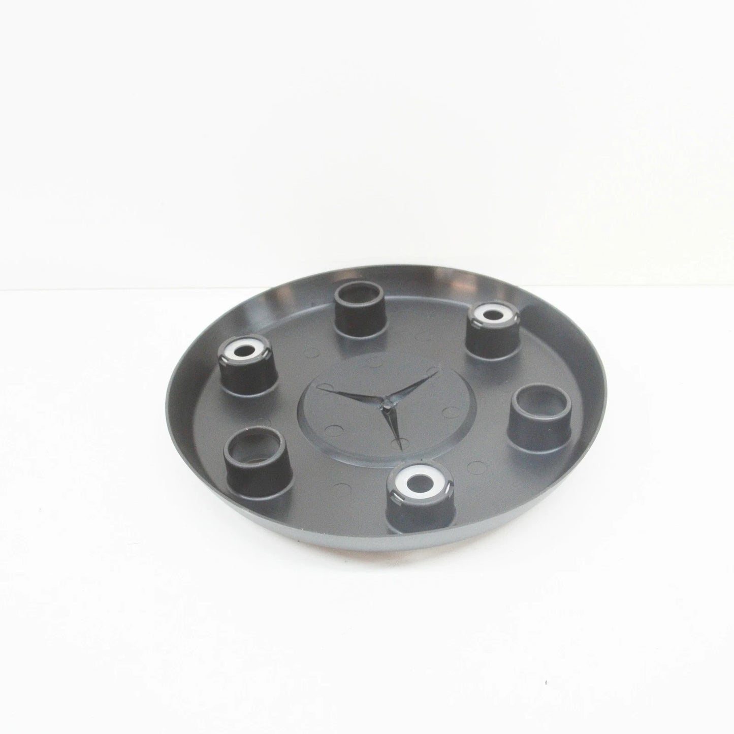 NEW MERCEDES-BENZ SPRINTER W903 WHEEL HUB COVER A6674000325 ORIGINAL