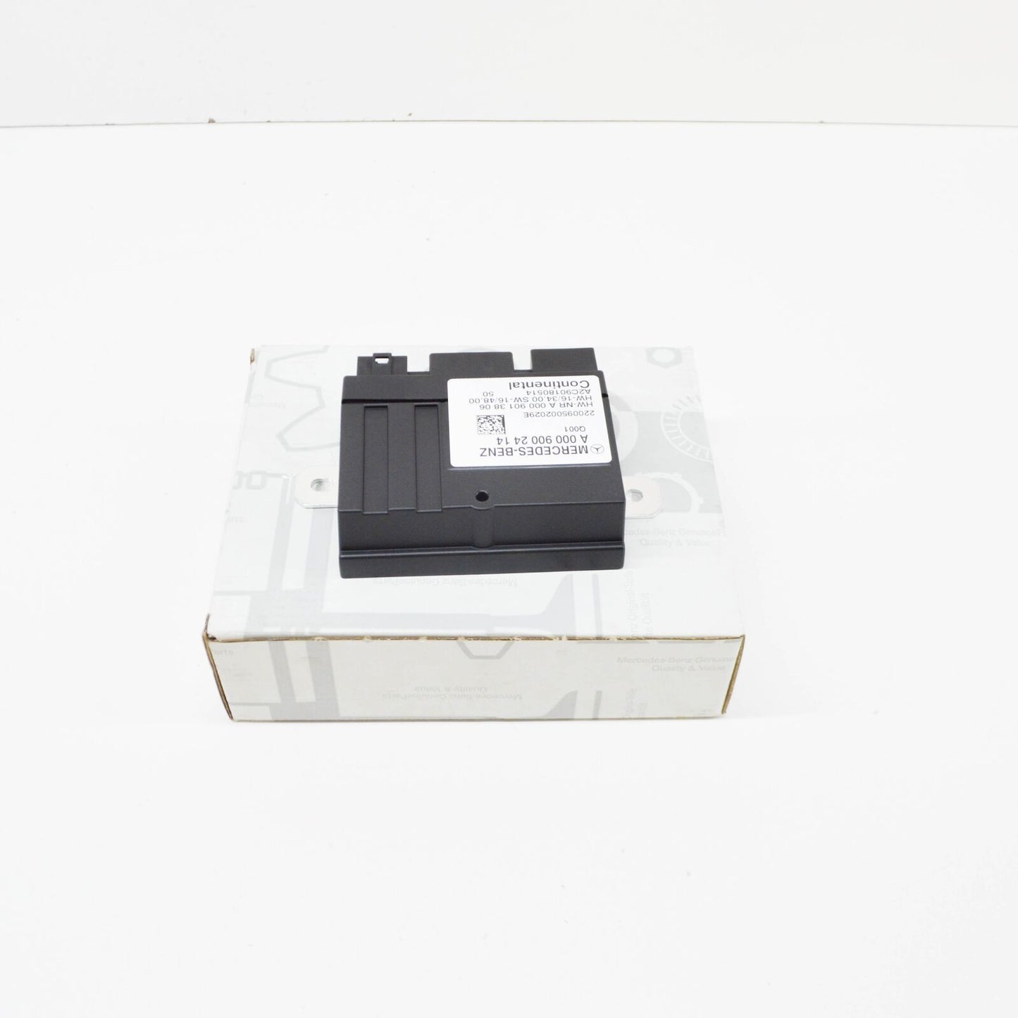 NEW MERCEDES-BENZ C W205 FUEL PUMP CONTROL UNIT A0009002414 ORIGINAL