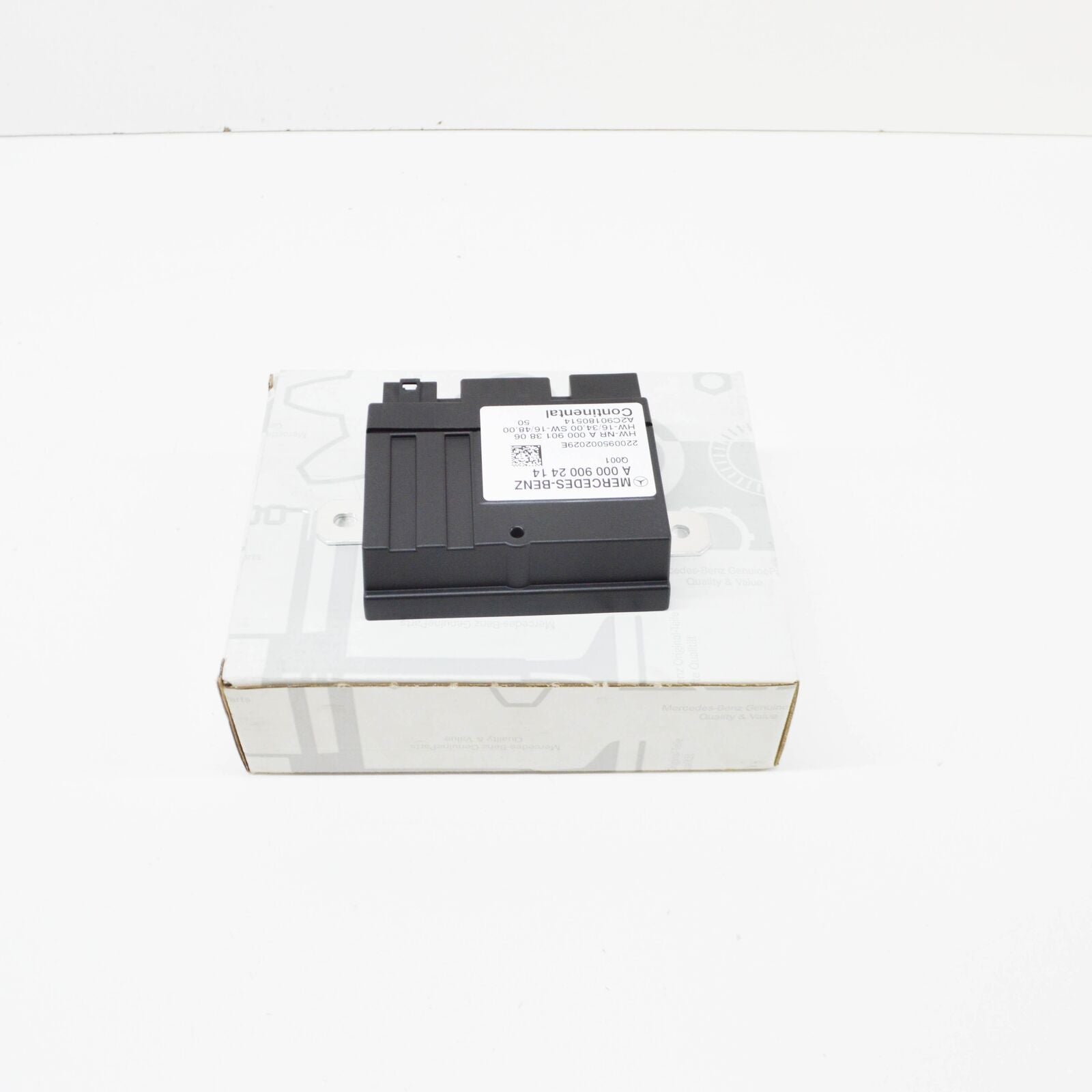 NEW MERCEDES-BENZ C W205 FUEL PUMP CONTROL UNIT A0009002414 ORIGINAL