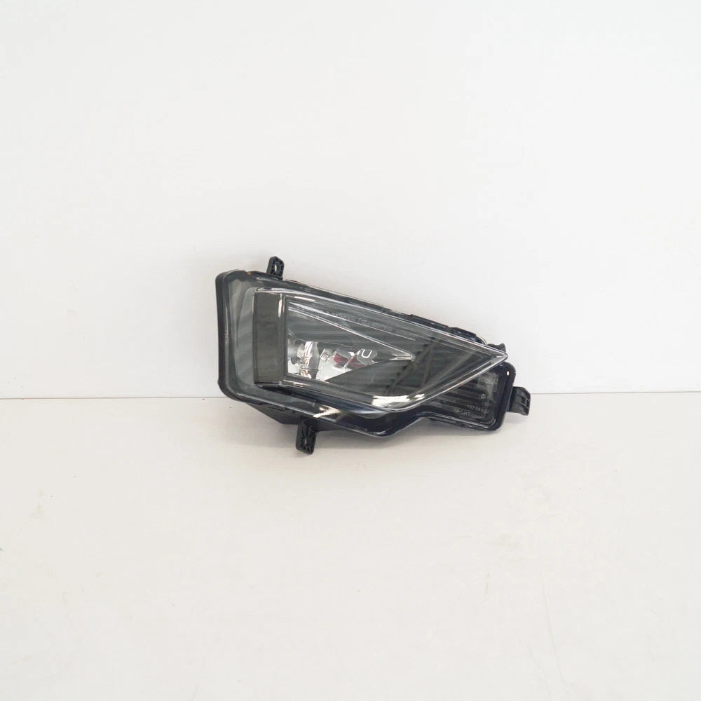 NEW VOLKSWAGEN GOLF SPORTSVAN FRONT RIGHT FOG LIGHT 510941662D ORIGINAL