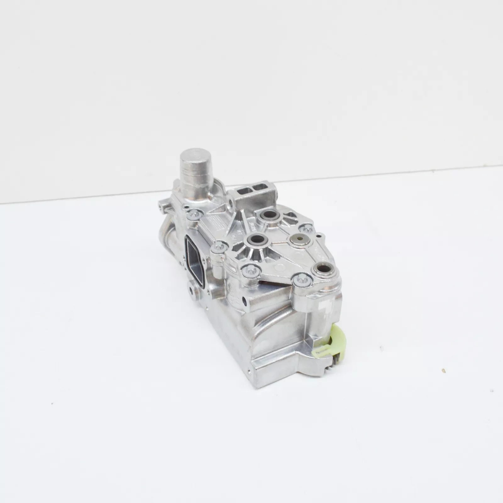 NEW AUDI Q7 4L ENGINE OIL PUMP 079115103S ORIGINAL