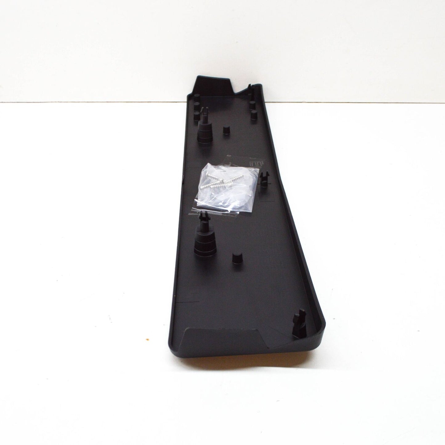 NEW MERCEDES-BENZ GLC X253 NUMBER PLATE BRACKET A2538802100 ORIGINAL