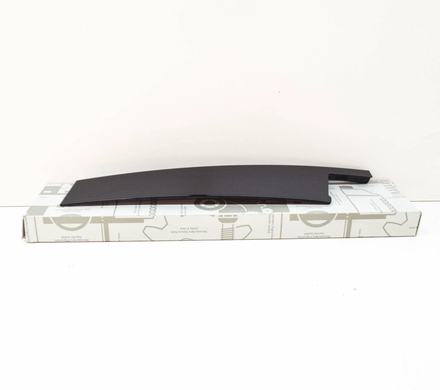 NEW MB C W205 FRONT RIGHT DOOR B-PILLAR OUTSIDE MOLDING A2056900887 ORIGINAL