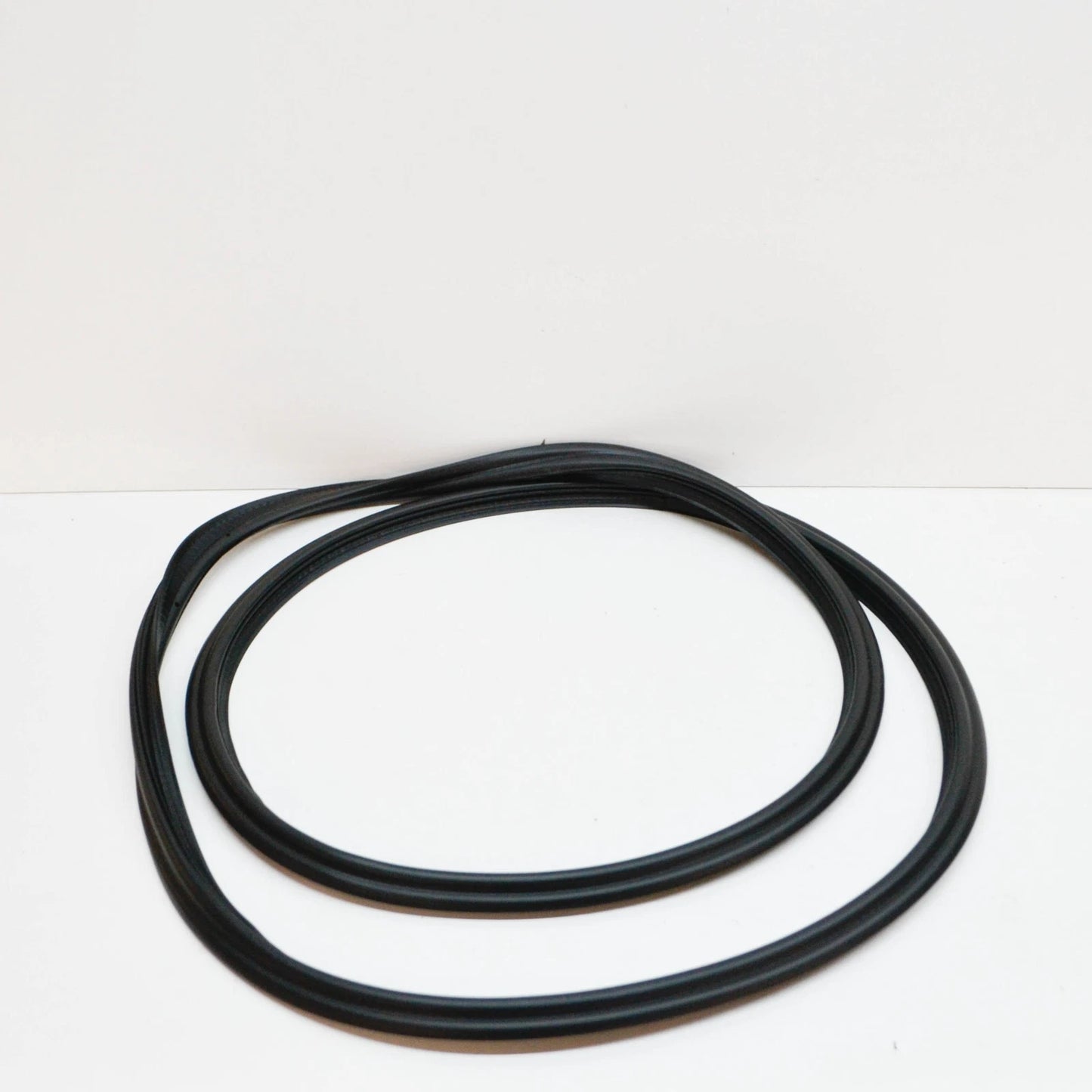 NEW VOLKSWAGEN GOLF VARIANT MK6 REAR LID RUBBER SEAL 1K98277055AP