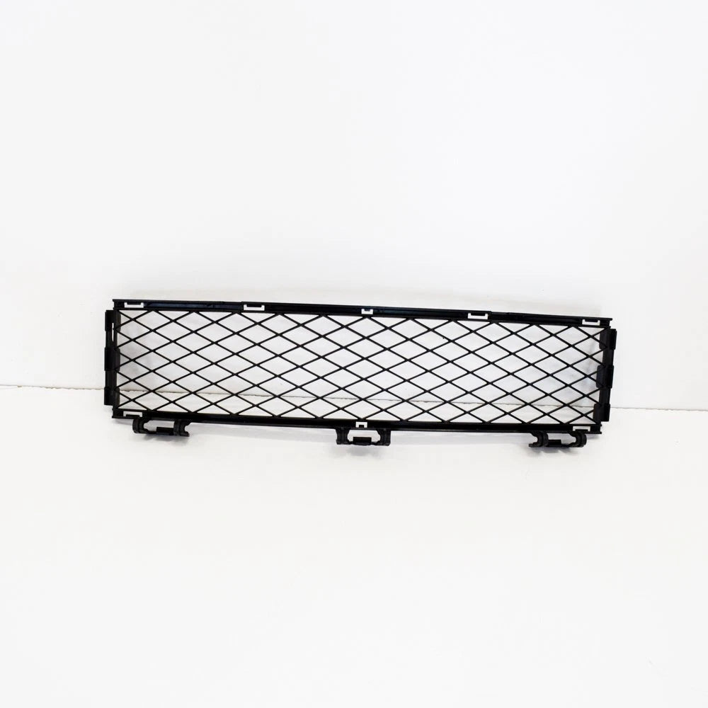 NEW BMW 6 CONVERTIBLE E64 FRONT BUMPER LOWER GRILLE 51117184690 ORIGINAL