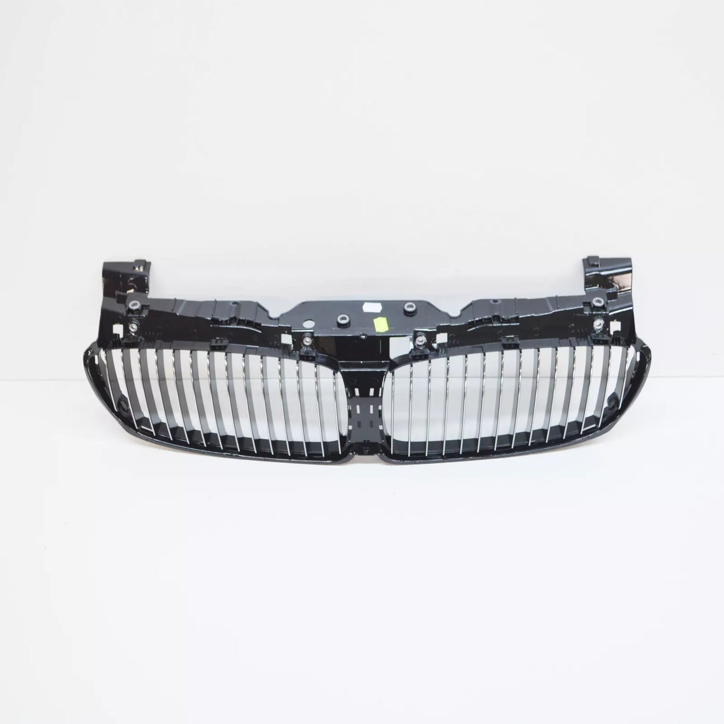 NEW BMW 7 E65 E66 E67 FRONT RADIATOR GRILLE 51137145738 7145738 ORIGINAL