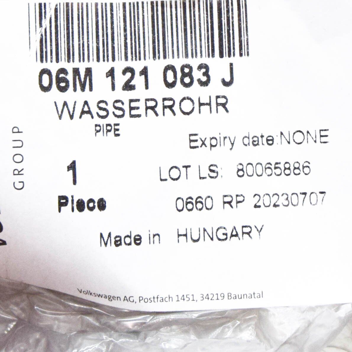 NEW AUDI A4 B9 ENGINE COOLANT PIPE 06M121083J ORIGINAL